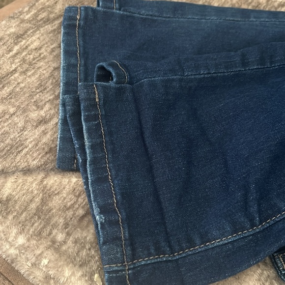 Dress them up with a Blazer.  Go fun and flirty with a crop! Jeans💙 NWOT - Picture 3 of 3